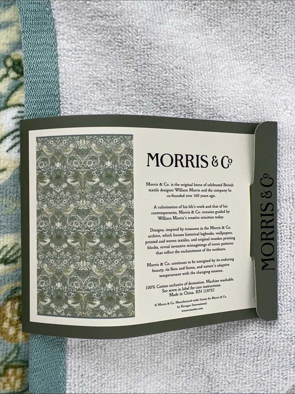 William Morris Co Bath Towels Strawberry Thief Green Velour 2 Pc Set NEW